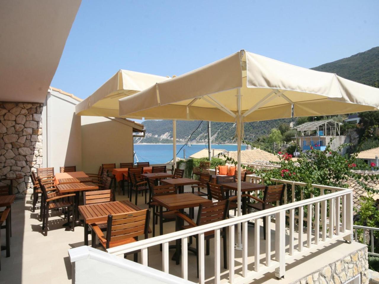 Ionis Hotel Agios Nikitas Exterior photo