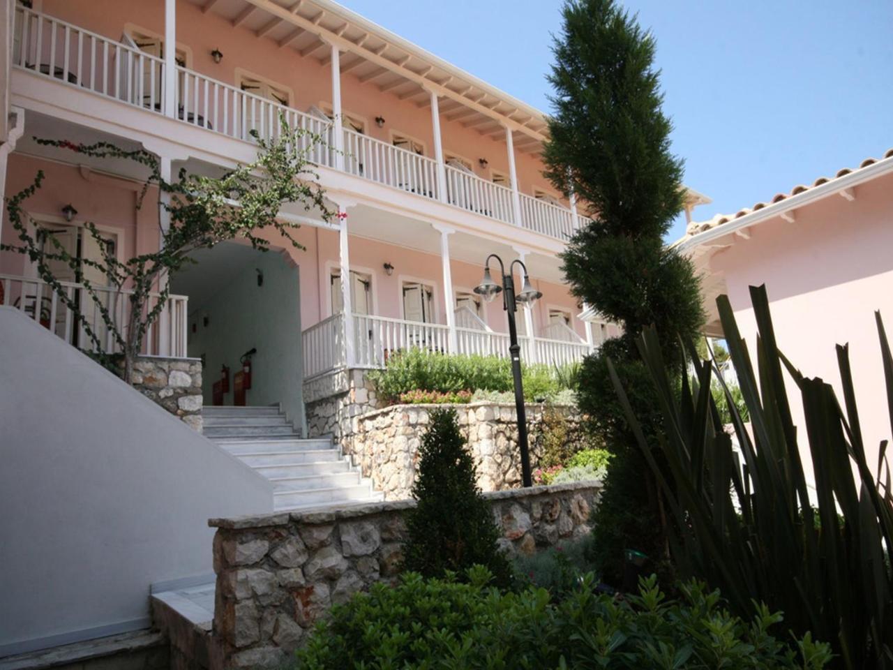 Ionis Hotel Agios Nikitas Exterior photo