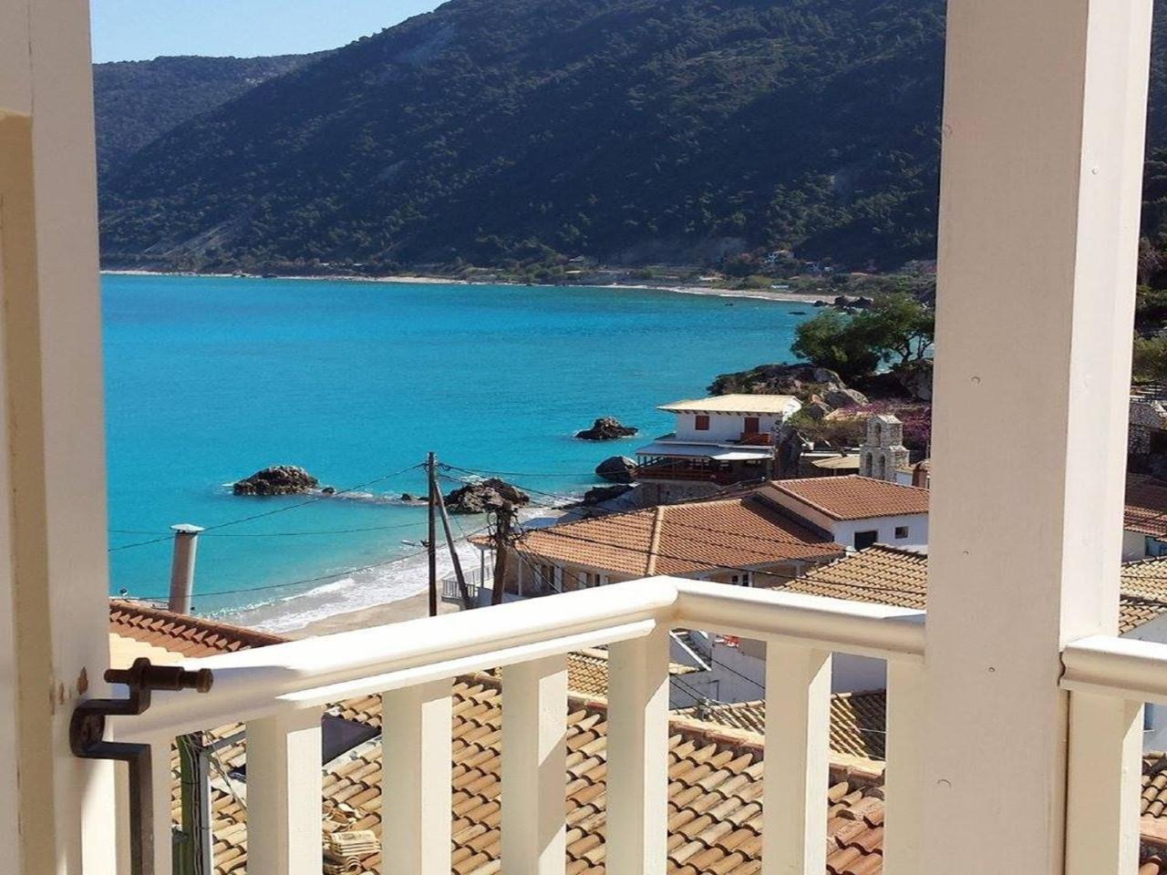 Ionis Hotel Agios Nikitas Exterior photo