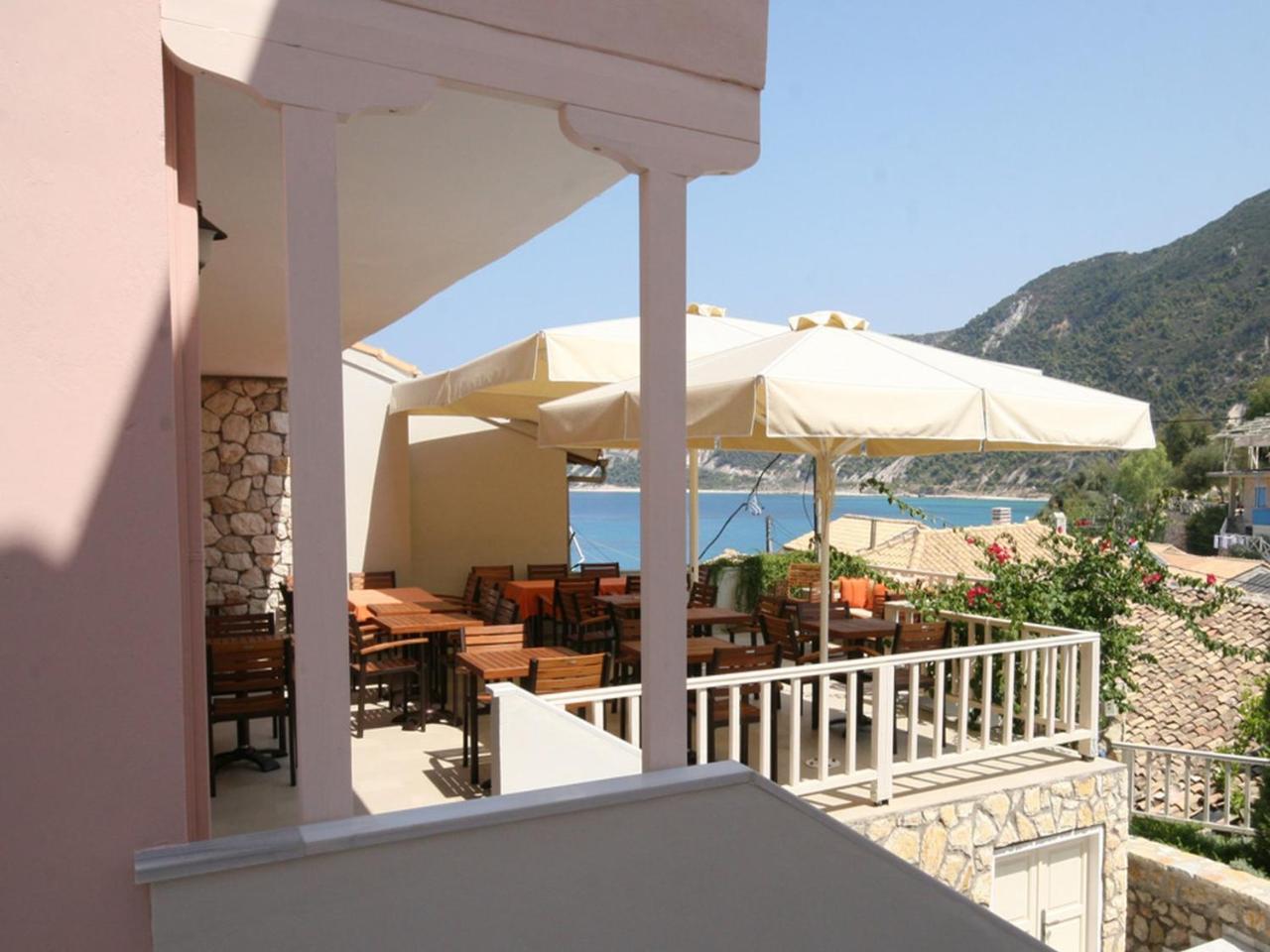 Ionis Hotel Agios Nikitas Exterior photo